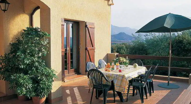 Villa Tra Mare e Monti, Varaa Villa Lumio 
