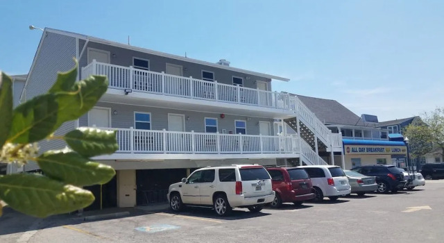 Atlantic Breeze Motel & Apartments, Забронировать Апартаменты/квартира Апартаменты Оушен-Сити, рядом с Ripley's Mirror Maze, Апартаменты/квартира