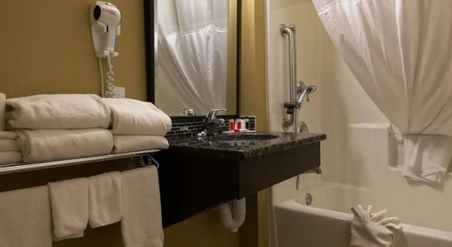 Dwuosobowy suite Super 8 by Wyndham Regina