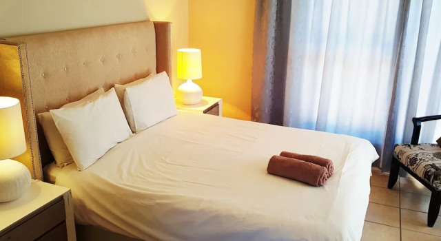 6 Nieuland 1053 Self catering