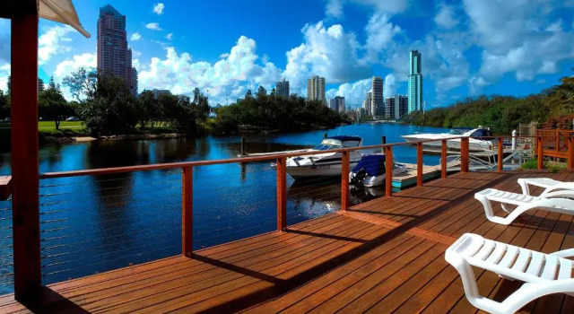 Апартаменты с 2 комнатами с балконом Narrowneck Court Holiday Apartments