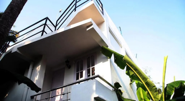 Aarons Home Stay, Varaa Hotelli Hotellit New Delhi pysäköinnillä, Pysäköinti