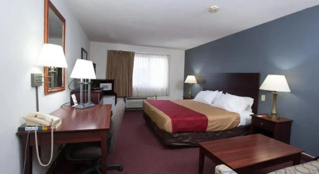 Двухместный номер Standard Travelodge by Wyndham Merrill