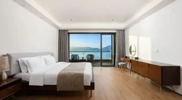Люкс с 2 комнатами с видом на озеро Muxin Hotel