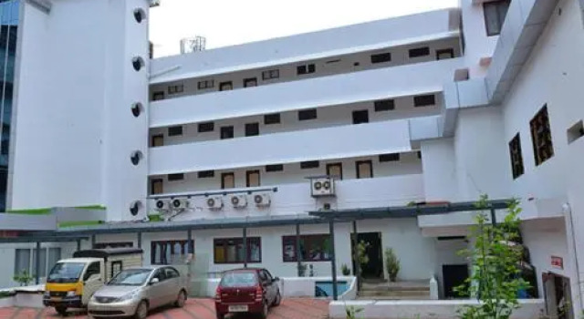 Queens Tourist Home, Забронировать Отель Недорогие отели штата Кералы, недорого