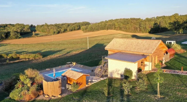 L'Orée du Bois du Domaine des Hauts de Rouquette, Réserver Hôtel Hôtels à Eymet avec parking, Parking
