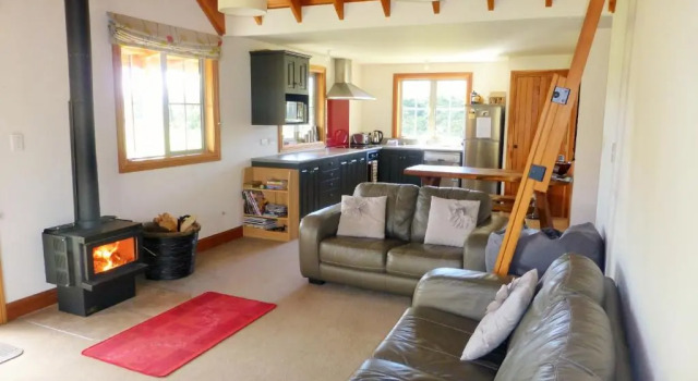 Коттедж Lexis Lodge