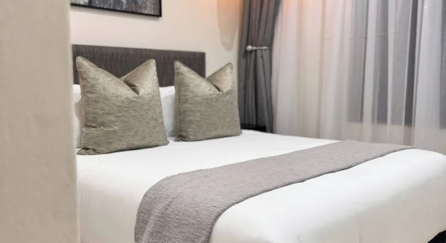 Апартаменты с 2 комнатами с балконом Apt 2 Bed in Stunning Golf Estate