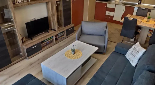 Апартаменты Holiday Apartman