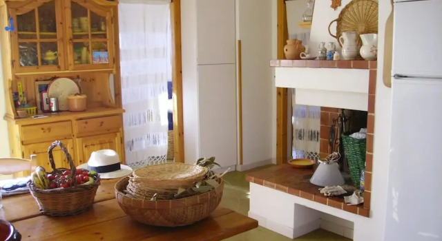 House With 2 Bedrooms in Maruggio, With Furnished Terrace - 20 m From, Reserva ahora Casa o chalet Cabañas en Maruggio, Cabaña