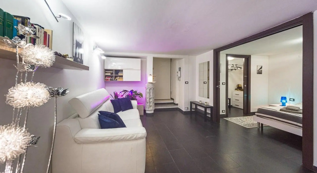 Spinola Palace Apartment 010025-LT-0617