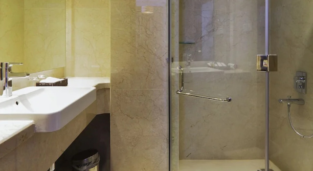 Двухместный номер Premium с видом на город Paradise Saigon Boutique Hotel & Spa