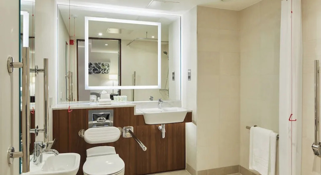 Двухместный номер Deluxe Courtyard by Marriott Oxford City Centre