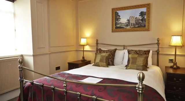 Двухместный номер Standard Lamb Hotel by Greene King Inns