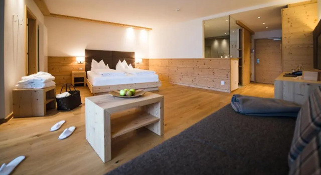 Семейный люкс с балконом Hotel Fischer