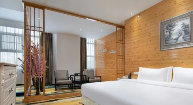 Suite Business Glorious Hotel (Changsha Nanjiao Park)