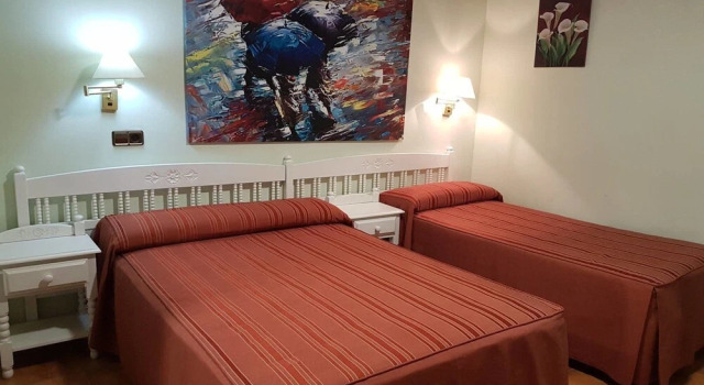 Hosteria Doña Conchi, Buchen Sie Hotel Hotels in La Vera mit Frühstück, Frühstück
