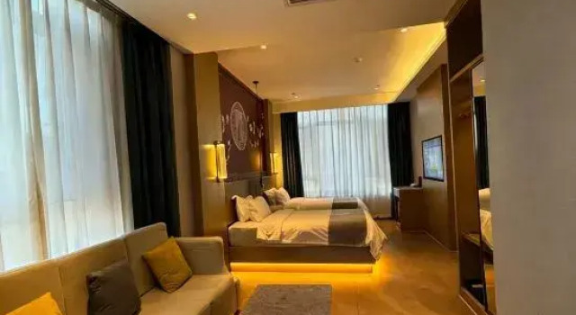 Люкс Superior GreenTree Eastern Hotel (Beijing Guomao Sihui Gaobeidian Subway Station)