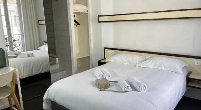 Трёхместный номер Standard Hotel Des Grands Hommes - Bordeaux Centre