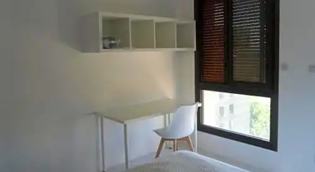 Superbe chambre en coloc dans un appt de 88m2 à 200m des remparts, Prenota Hotel Hotel a Alvernia con parcheggio, Parcheggio