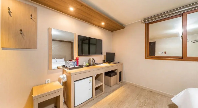 Pocheon Social Hotel, Забронировать Отель Пхочхон Кёнгидо