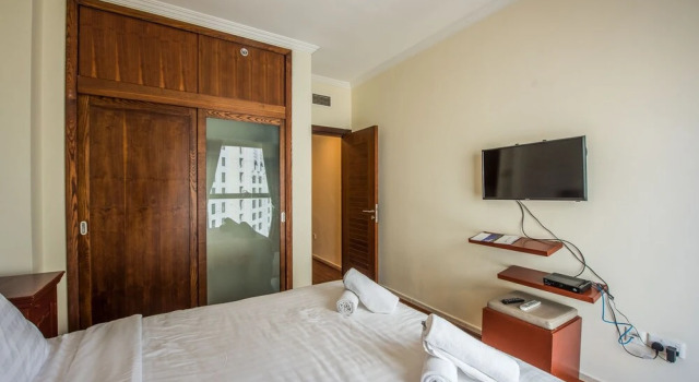 Deluxe Holiday Homes - Al Sahab, Забронировать Отель Дубай-Марина , рядом с Jumeirah Marine Transport Station