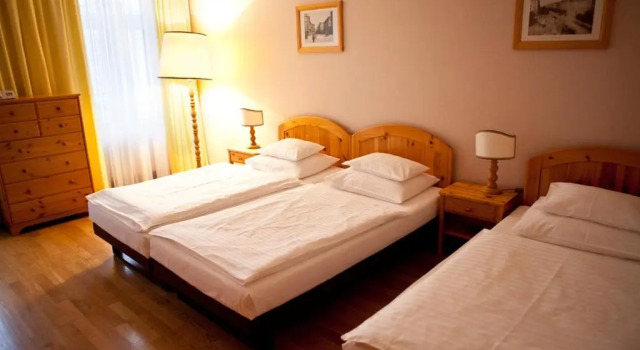 Трёхместный номер Standard Hotel Caroline