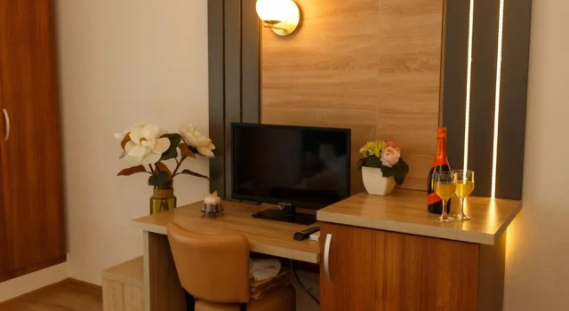 Grand Hotel Astoria, Đặt Khách sạn Khách sạn trọn gói ở Constanta, All Inclusive
