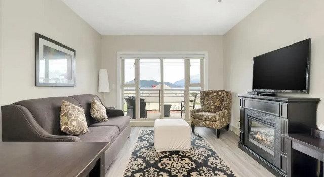 Апартаменты Classic Lakefront Lux 2BR Symphony Of Comfort