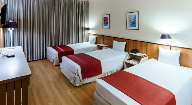 Трёхместный полулюкс Hotel Pan Americano