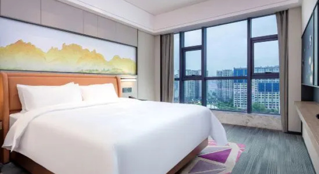 Люкс Business Hampton by Hilton Zhangjiajie Tianmen Mountain -Situated opposite the Tianmen Mountain Cable Car Station -Provide free airport shuttle service - English-speaking customer service
