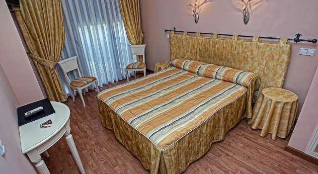 Люкс Hostal Stop