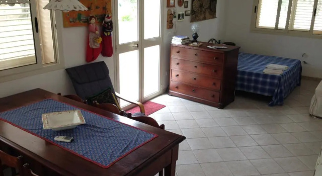 B&B Finestre Tra Gli Ulivi, Book Hotel Hotels in Mesagne with Parking, Parking
