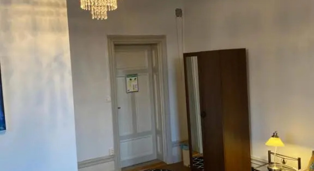 Ting1903 Bed & Breakfast, Rezerwuj Hotel Hotele w Svealand z parkingiem, Parking