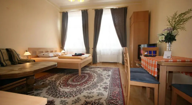 Apartment No. 3 Luční vrch 11, Boek Appartement Hotels in Karlsbad met parkeren, Parkeren