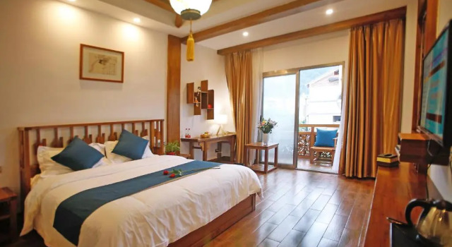 Двухместный номер Deluxe с балконом Guihua Road 106th Hostel