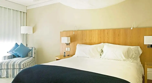 Номер Superior с балконом и с видом на бассейн Hotel Jequitimar Guaruja Resort & Spa by Accor