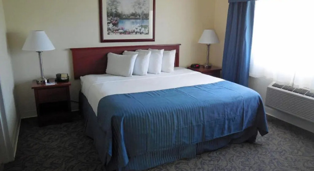 Люкс Baymont by Wyndham Des Moines Airport