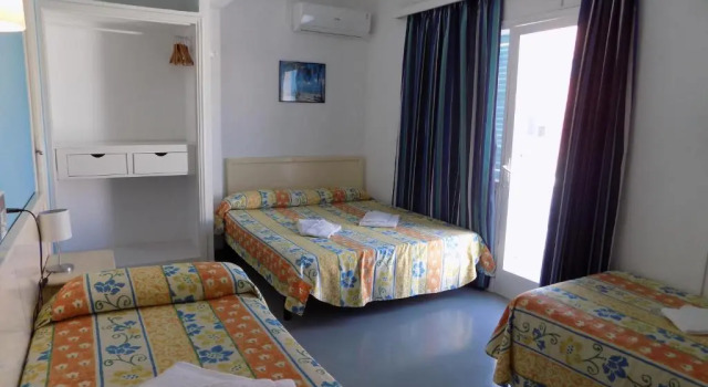 Четырёхместный номер Standard Hostal Villa Maruja