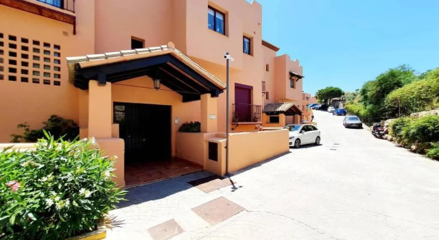 Alcores Seaviews, Prenota Hotel Hotel a Costa Tropical con piscina, Piscina