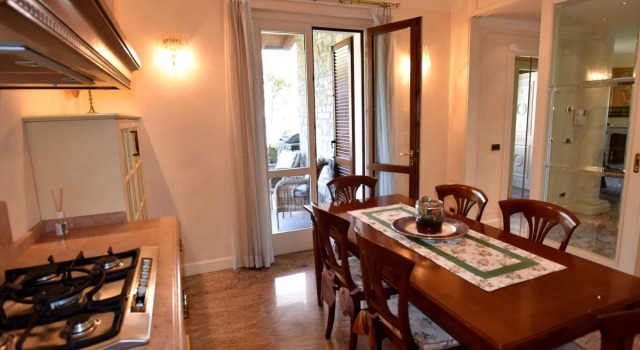 Eco-Villa in Wine Country, Book Villa Hotels in Franciacorta with Parking, Parking
