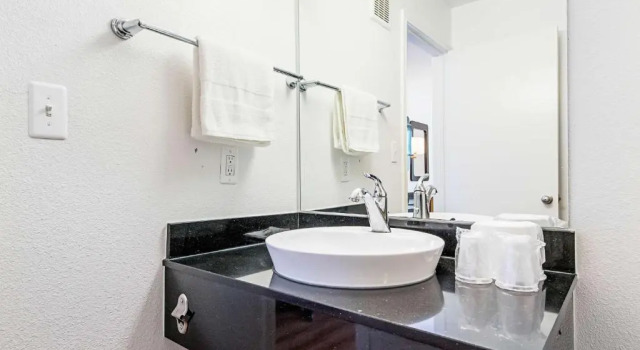 Четырёхместный номер Standard Motel 6-Corpus Christi, TX - Northwest
