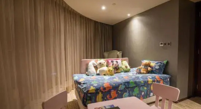 Семейный люкс Royal International Hotel Shanghai