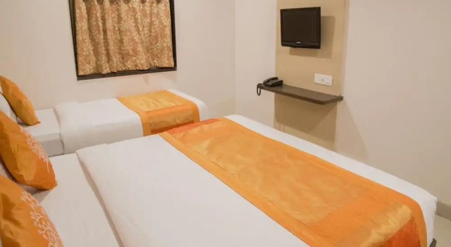 Номер Standard OYO 4185 Hotel Sachin Excellency