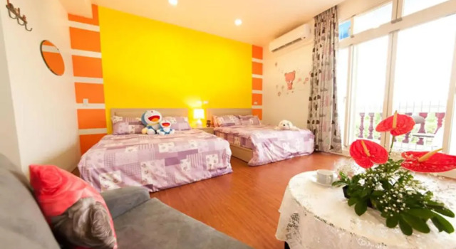 Standardní Čtyřlůžkový pokoj s balkonem Free World B&B