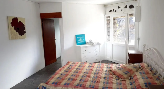 Apartment With 2 Bedrooms in Frontera - Valle del Golfo, With Wonderful sea View, Enclosed Garden and Wifi, Rezerwuj Apartament Hotele w El Hierro z basenem, Basen