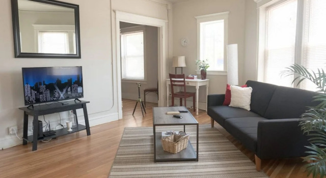 Lively 1 Bedroom Apt Near Lake, 预订 公寓 密尔沃基 威斯康星州