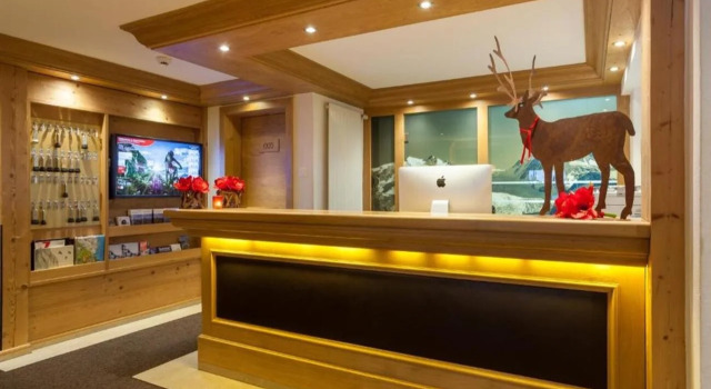 Hotel Holiday