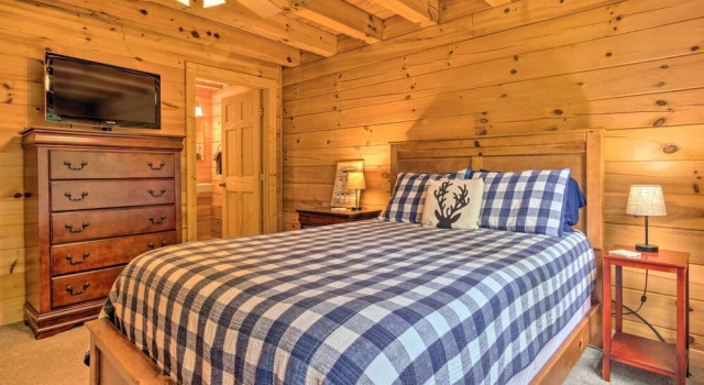 Коттедж Hot Tub Soaks! 'moonshine Manor' Near Lake Lure