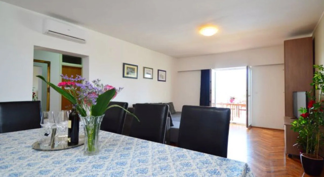 Apartment Rina Paros 41123, Забронировать Апартаменты/квартира Отели Водице с бассейном, рядом с Пляж Хексагон, Бассейн